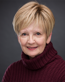 A headshot of Linda Oidtmann