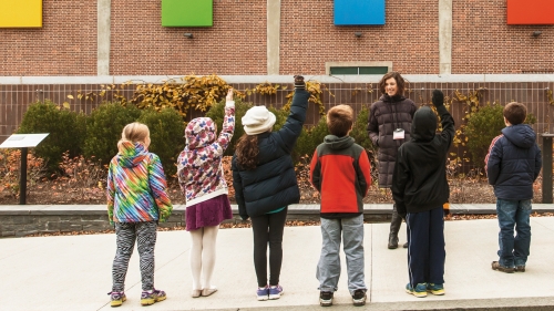 Images and ArtStart Instructor Neely McNulty explores Ellsworth Kelly’s Dartmouth Panels with a group of fifth graders. Photo by Tom McNeill.