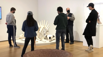 Director John Stomberg takes Dartmouth students on a Tiny Tour through the museum.