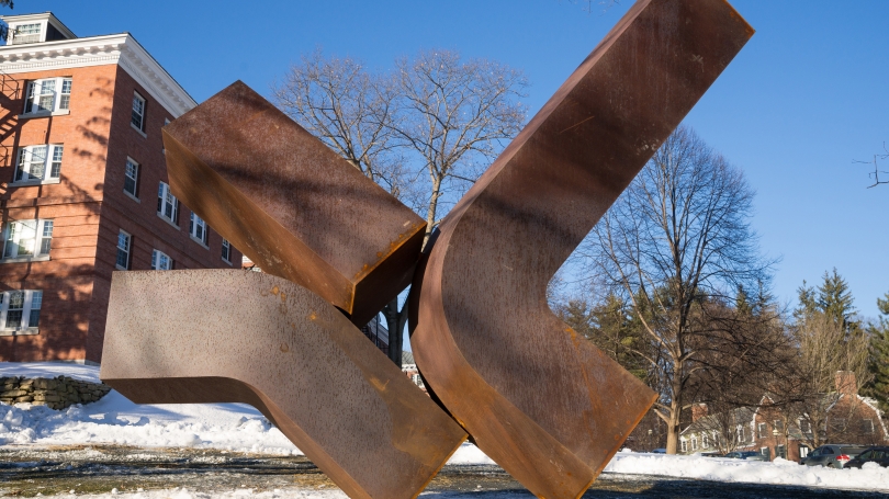 “Perdido,” a 1978 sculpture by Clement Meadmore